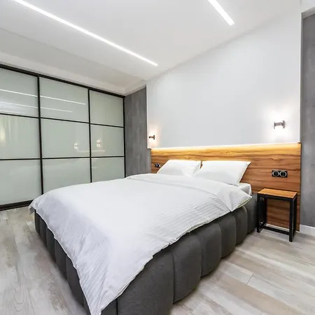 Luxrent Apartments On Lesi Ukrainki - Kiev Exterior photo