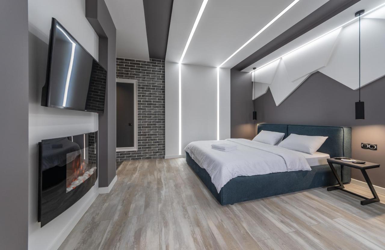 Luxrent On Lesi Ukrainki - Kiev