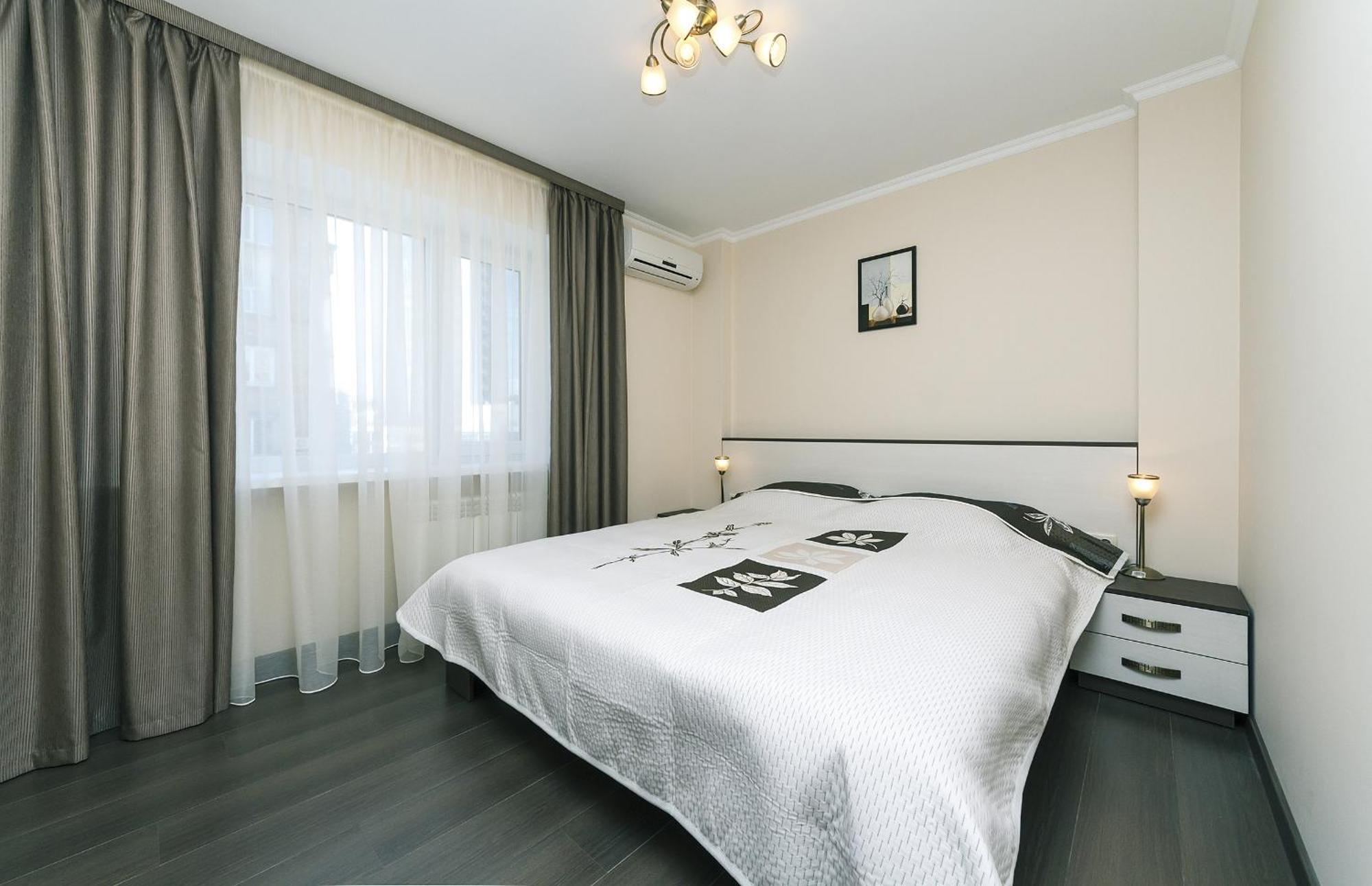 公寓 Luxrent On Lesi Ukrainki - *